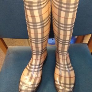Burberry Nova rain boots